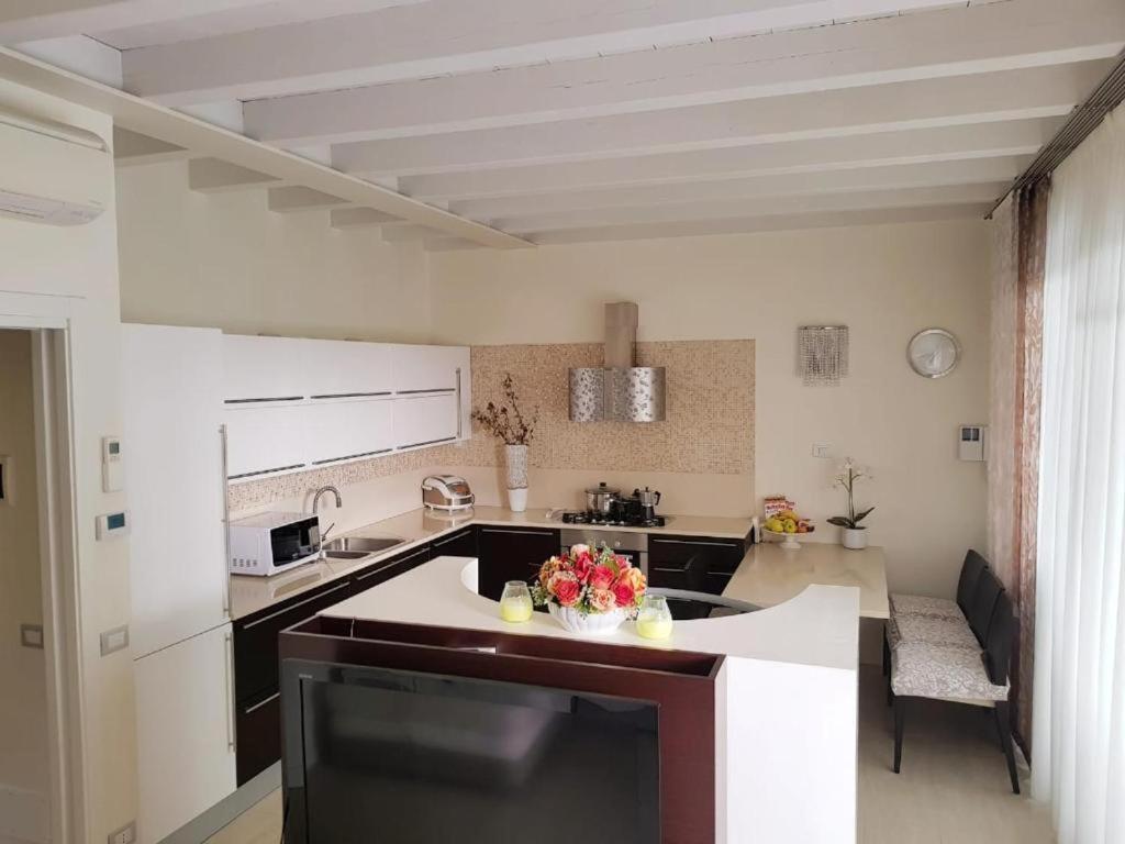Sirmione Appartement Residenz Cesare Exterior photo